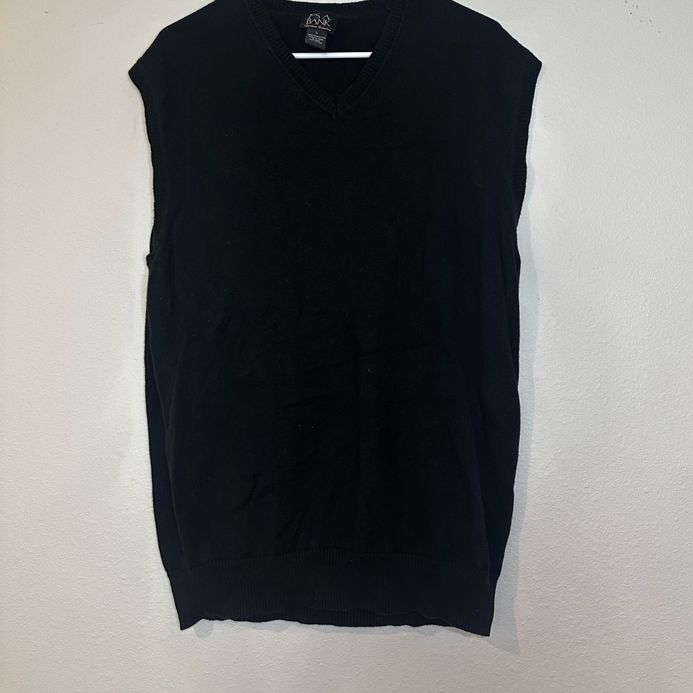 Jos. A. Bank black sweater vest‎ size Large in 100% Pima cotton.
